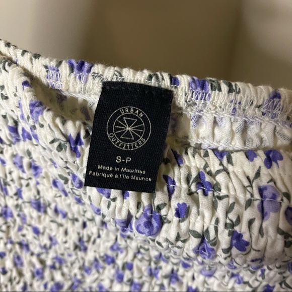 Urban Outfitters Purple Floral crop top - Picture 4 of 4